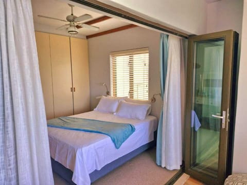 Self-Catering 4 Bedroom House House in Western Cape