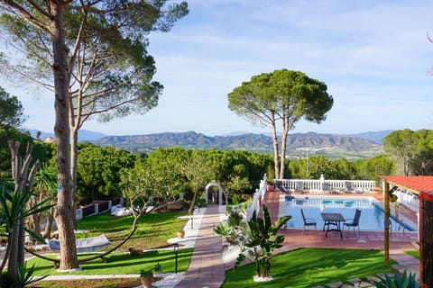 Garden view, Mountain view, Pool view