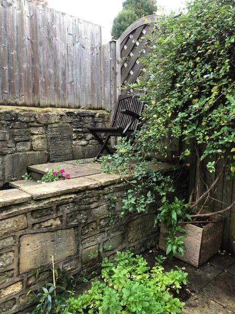 Perfect Central Bath Hideaway with Free Parking Apartment in Bath