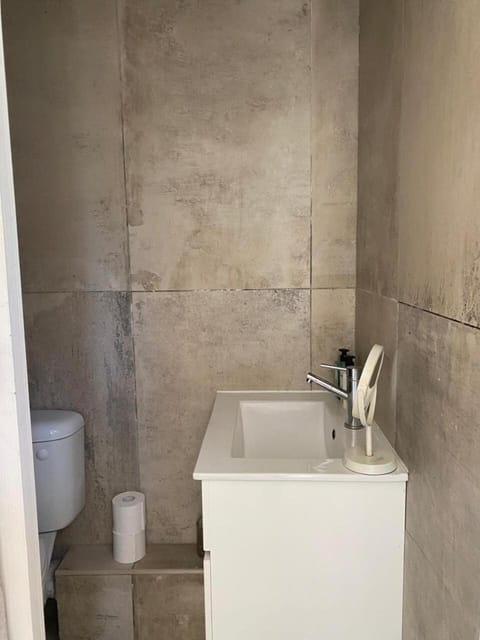 Charming 2-Sleeper Getaway U1 ! Apartment in Cape Town