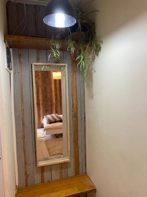 Private 2-Sleeper Getaway U8 ! Apartment in Cape Town