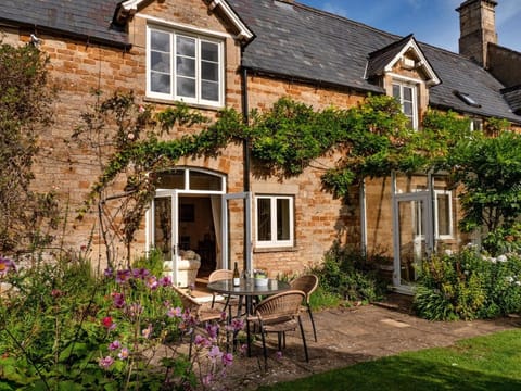 Patio, Garden, Garden view