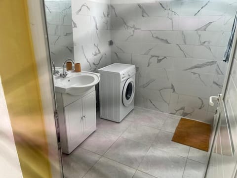 Charming F2 Apartment in Le Gosier