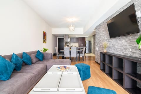 CS302 - 3BR - 3BTh Apartment in Mexico City