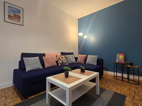 Le Matisse Apartment in Le Mans