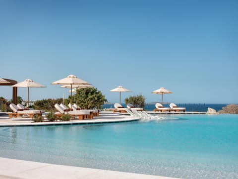 Day, View (from property/room), Decorative detail, Pool view, Sea view, Swimming pool, sunbed