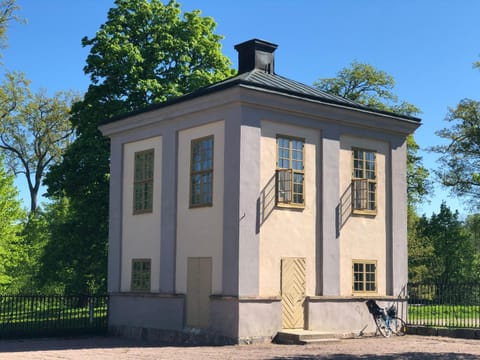 Property building, Landmark view