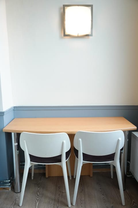 YOUR HOSTEL midi station Hostel in Saint-Gilles