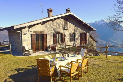Property building, Dining area, Lake view, Mountain view