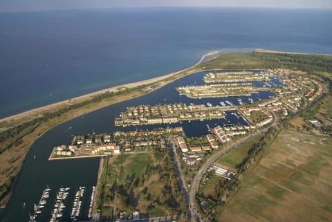 Bird's eye view, City view, Lake view, Sea view