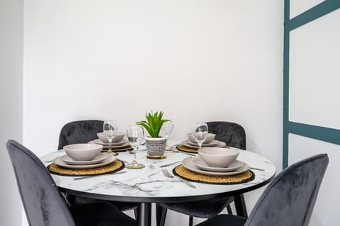 Dining area, Breakfast, Dinner