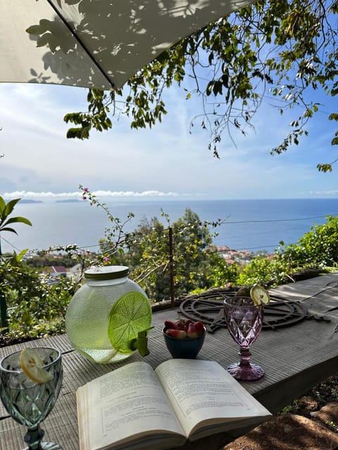 Natural landscape, Garden, View (from property/room), Balcony/Terrace, Garden view, Sea view