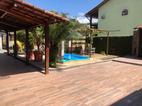 Linda casa, aproximadamente 8km das praias de Grumari, Recreio dos Bandeirantes,Prainha Rio Centro praia da Reserva da Macumba House in Rio de Janeiro