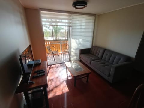 Communal lounge/ TV room, TV and multimedia, Living room