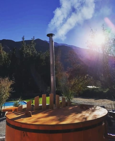 Day, Natural landscape, Hot Tub, Mountain view, Pool view