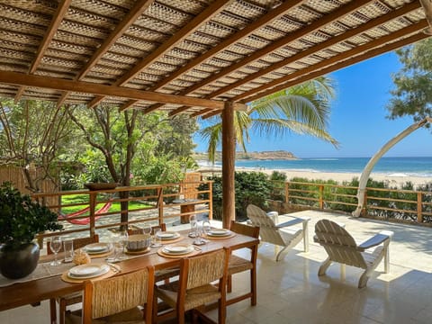 Balcony/Terrace, Dining area, Beach, Sea view