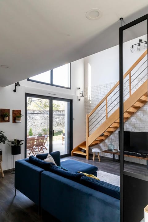 Villa lumineuse en forêt de Fontainebleau Villa in Île-de-France