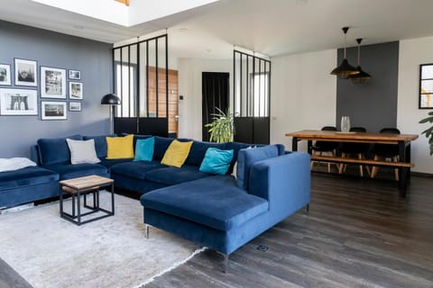 Villa lumineuse en forêt de Fontainebleau Villa in Île-de-France