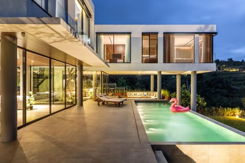 Property building, Swimming pool