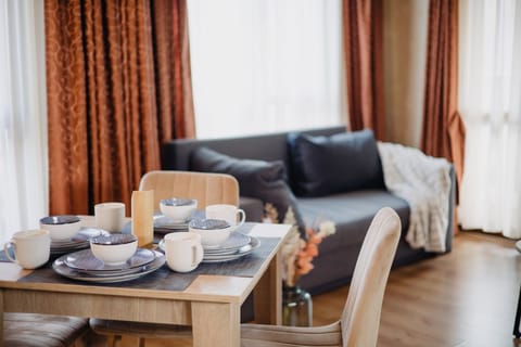 Living room, Seating area, Dining area