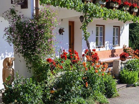 Pension Scheuerbichl Farm Stay in Berchtesgadener Land