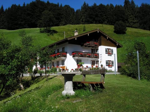 Pension Scheuerbichl Farm Stay in Berchtesgadener Land