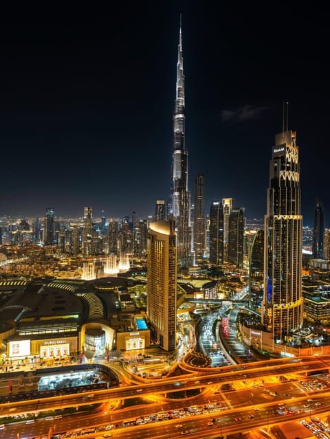 Nearby landmark, Neighbourhood, City view, Street view, Location