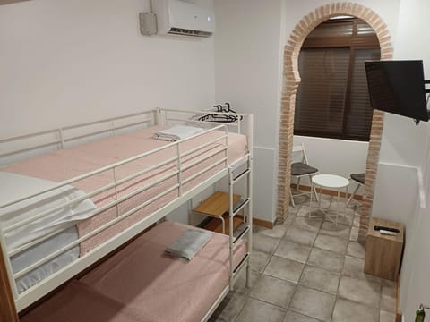 Coliving Noviciado Hostel in Centro