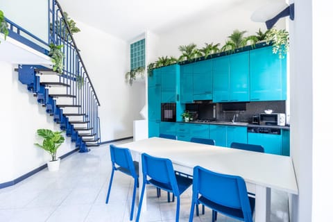 Property building, Dining area, oven, stove, kitchen