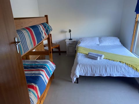 Bed, Photo of the whole room, Bedroom, bunk bed, towels