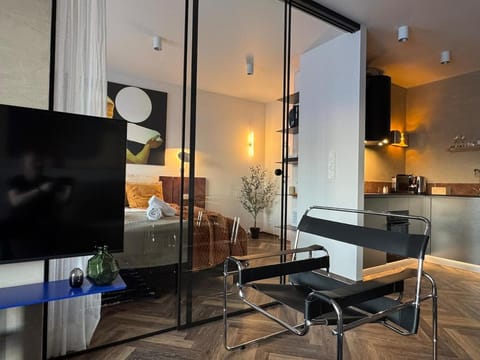 Communal lounge/ TV room, TV and multimedia, Living room, Seating area