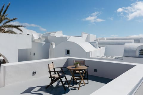 Ocean Caldera View Villa by Dalmyra Estate Villa in Imerovigli