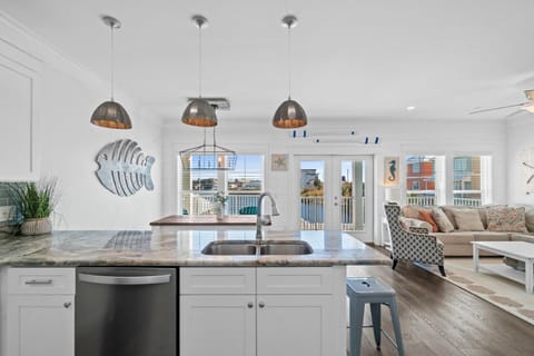 Kitchen or kitchenette, Living room, Dining area, dishwasher