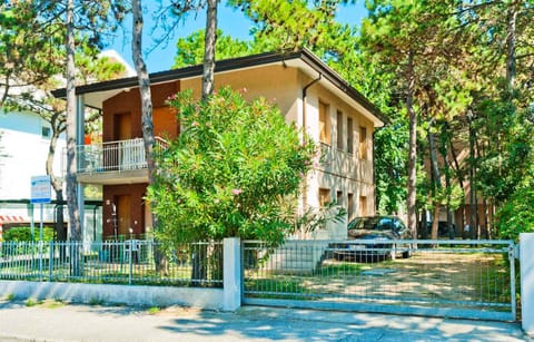 Property building, Summer