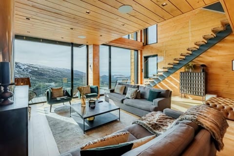 Living room, Mountain view