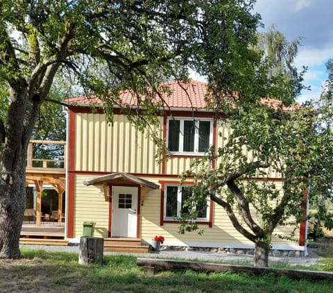 Property building, Garden, Garden view