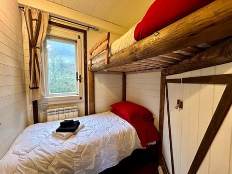 Trilocale a due passi dalle piste con balcone Apartment in Prato Nevoso