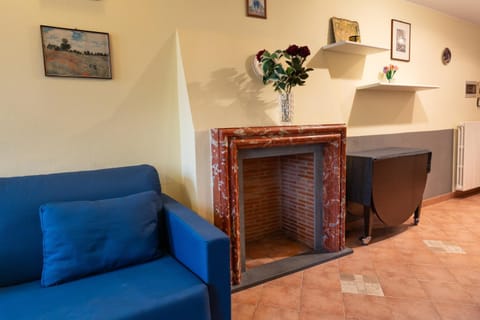 Living room, Decorative detail, Seating area, furniture, heating