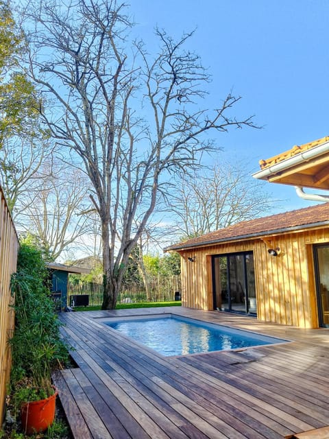 Garden, Swimming pool