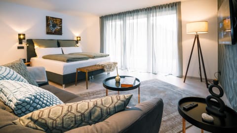 Bed, View (from property/room), Living room, Photo of the whole room, Bedroom, Mountain view