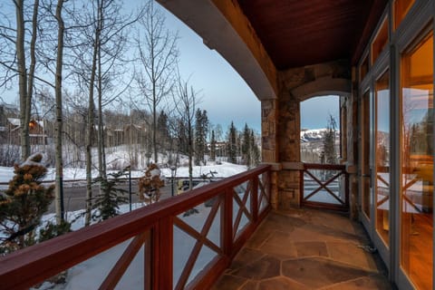 Luxury Lorian Lookout with plenty of amenities House in Mountain Village