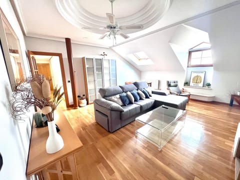 Living room, Lounge or bar