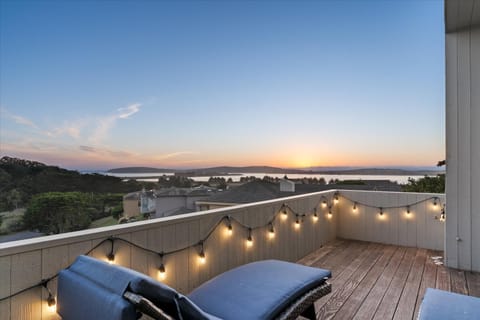 Balcony/Terrace, Sea view, Sunrise