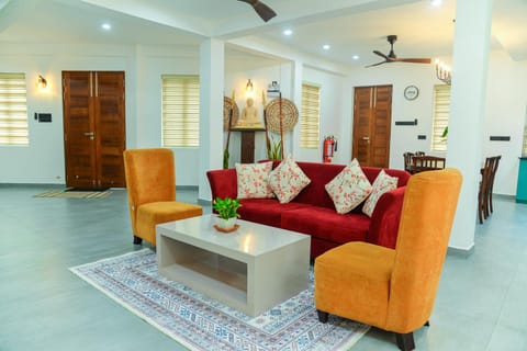 Living room, Seating area