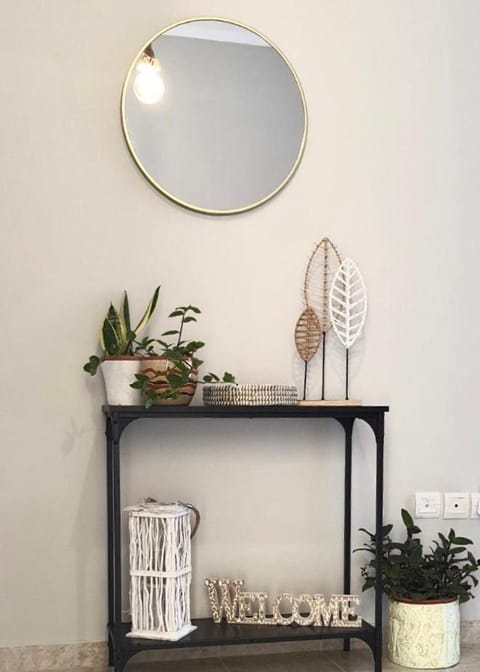 Facade/entrance, Decorative detail