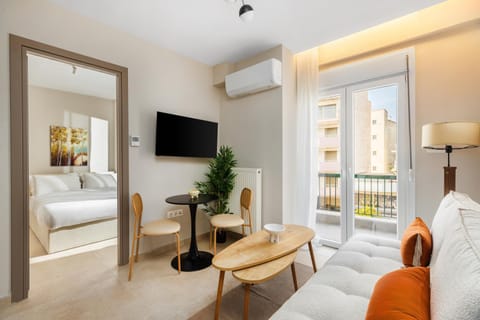 TV and multimedia, Living room, Seating area, Evening entertainment, air conditioner