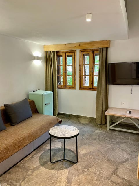 Reef Chalet in Halkidiki