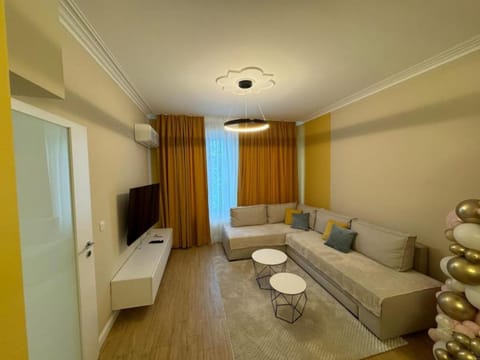 Communal lounge/ TV room, TV and multimedia, View (from property/room), Living room, Decorative detail, Seating area, furniture, internet