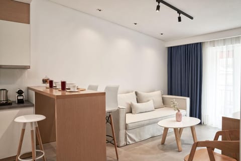 Kitchen or kitchenette, Living room, Seating area