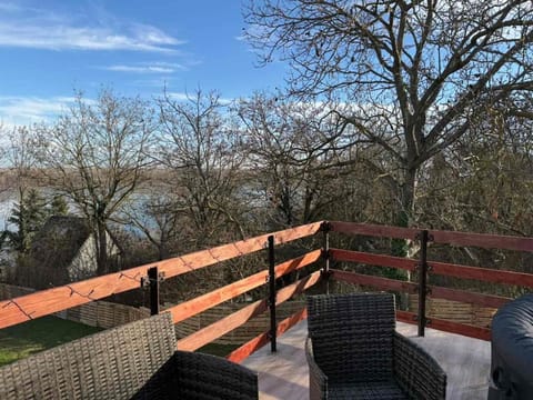 Garden, Balcony/Terrace